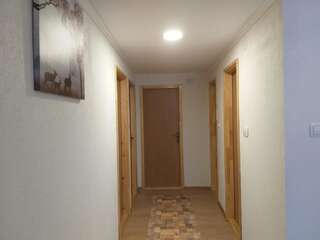 Загородные дома Domaćinstvo Krstajić Жабляк Двухместный номер с 2 отдельными кроватями, вид на сад-6